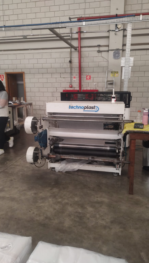 Blocadora 1100mm Marca TECHNOPLAST — foto 5