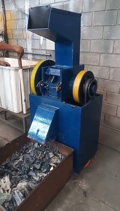Moinho 250mm Motor WEG 15cv — foto 1