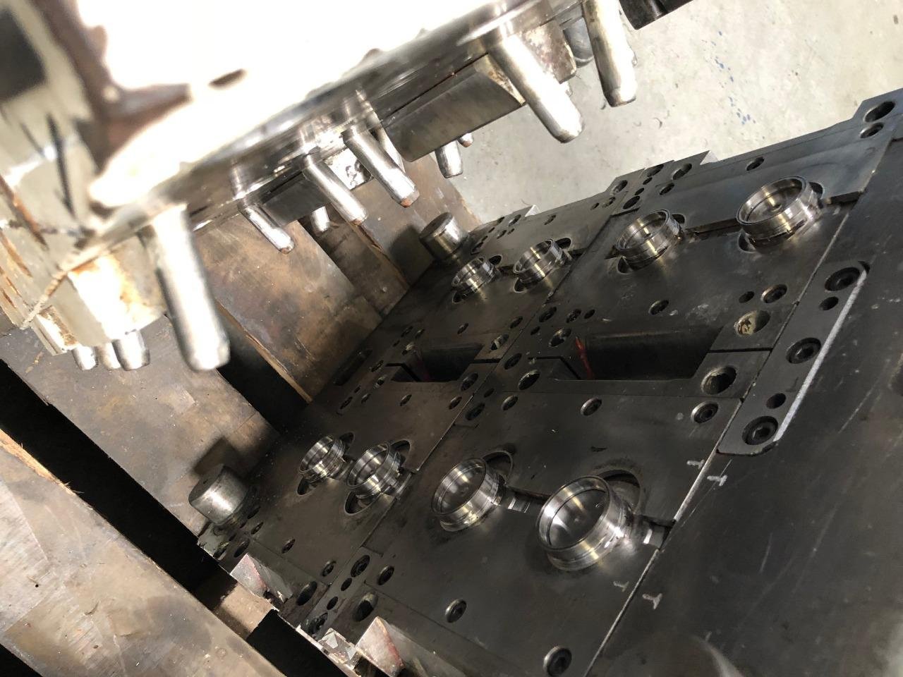 Molde de injeção 8 cavidades — foto 3