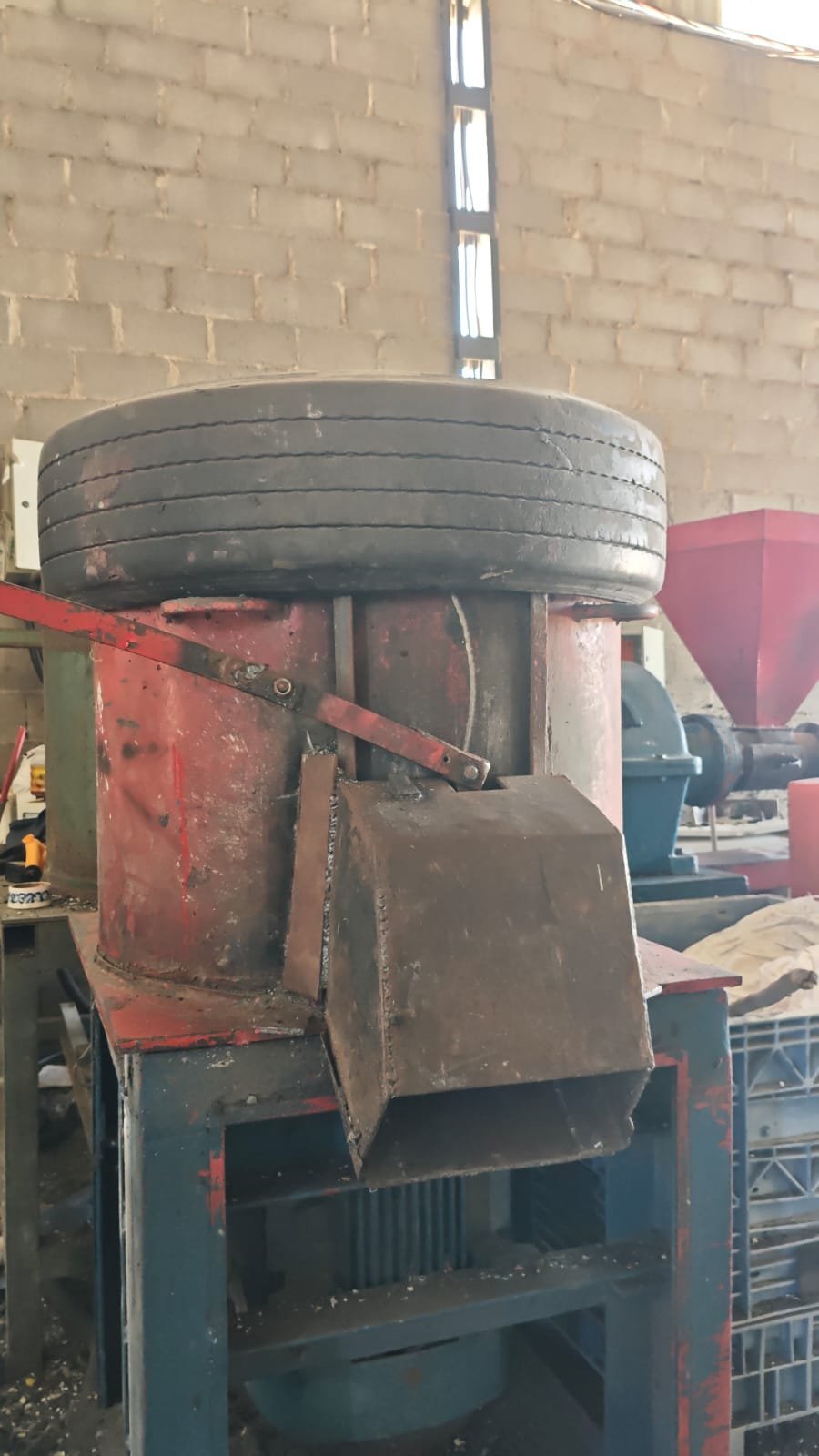 Vende-se Empresa de Reciclagem (Granulação) — foto 6