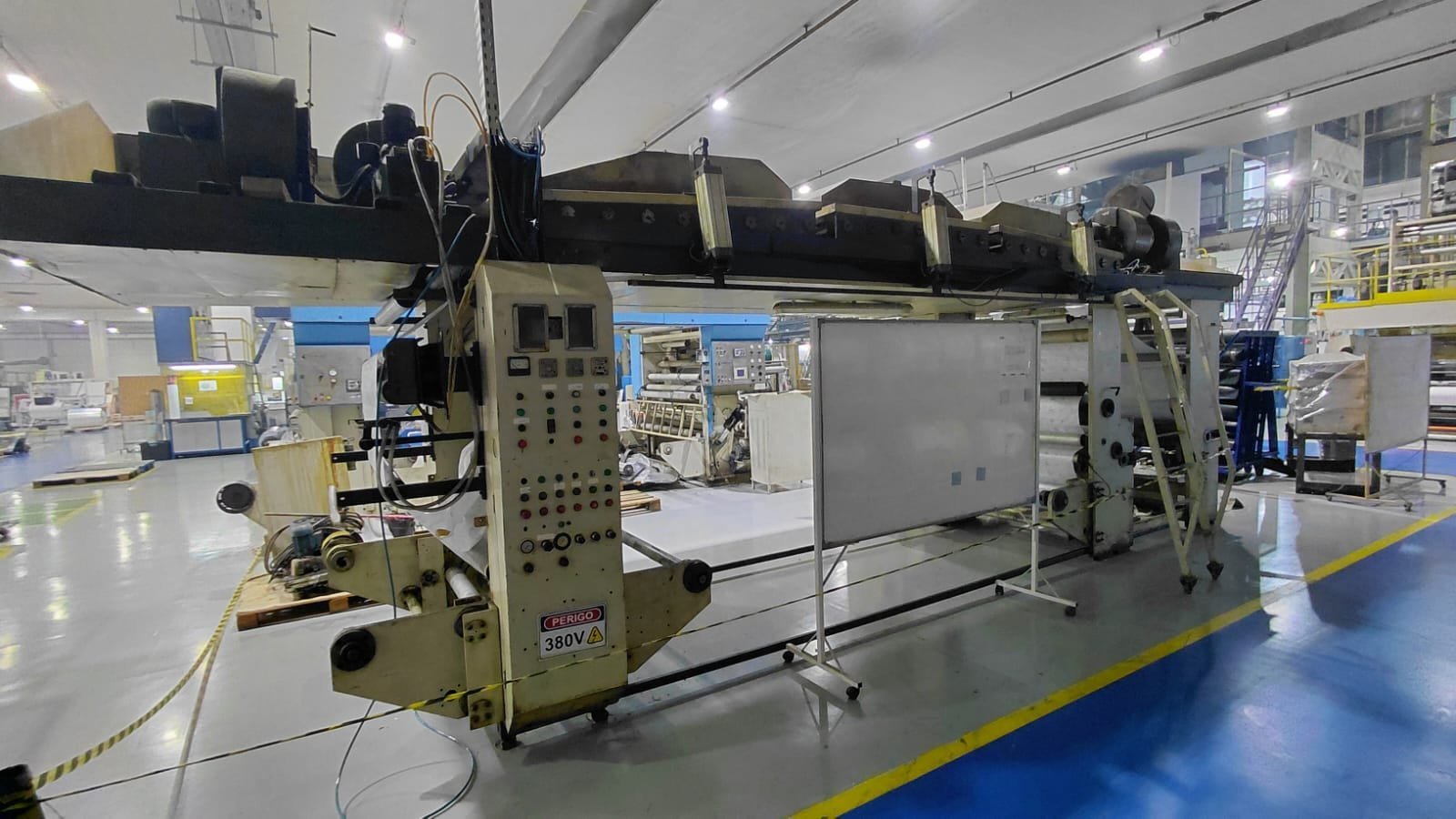 Máquina flexografica Laminadora de VCI para ráfia — foto 1