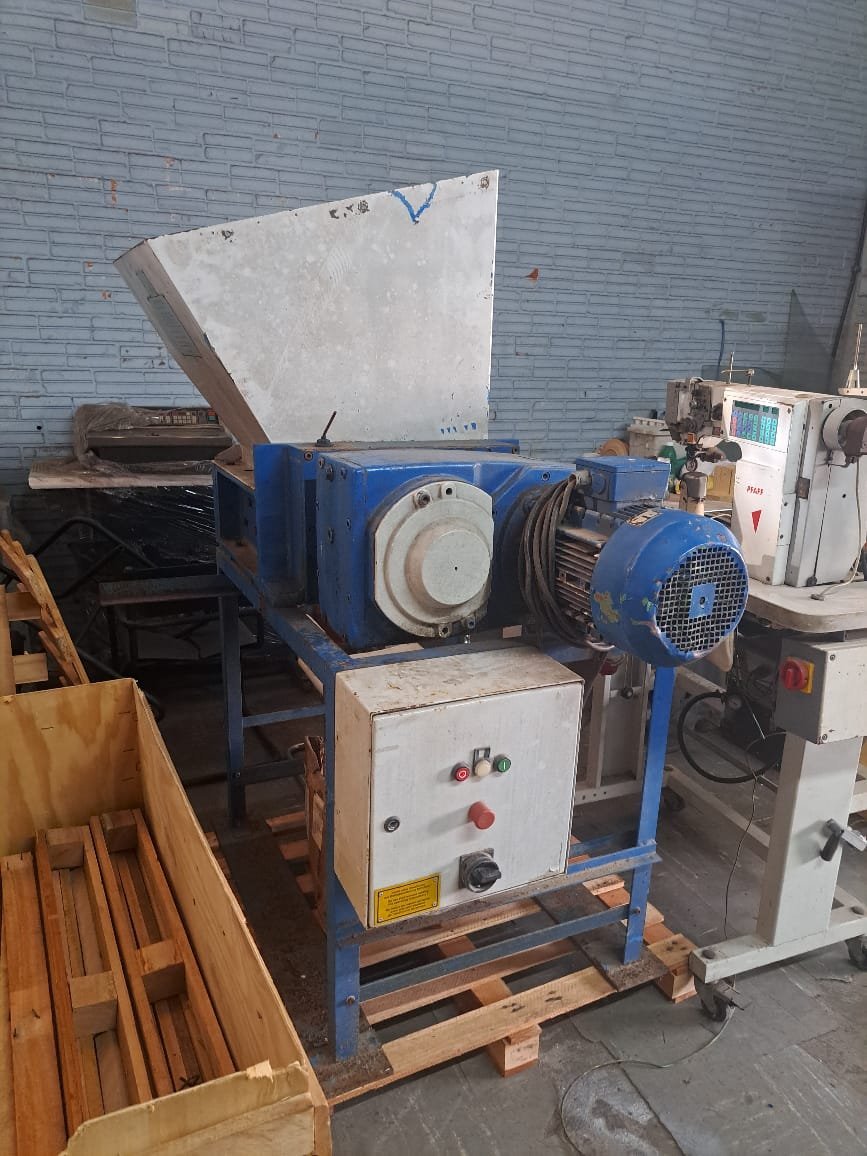Schredder 530x 550m Motor 12,5 cv — foto 1