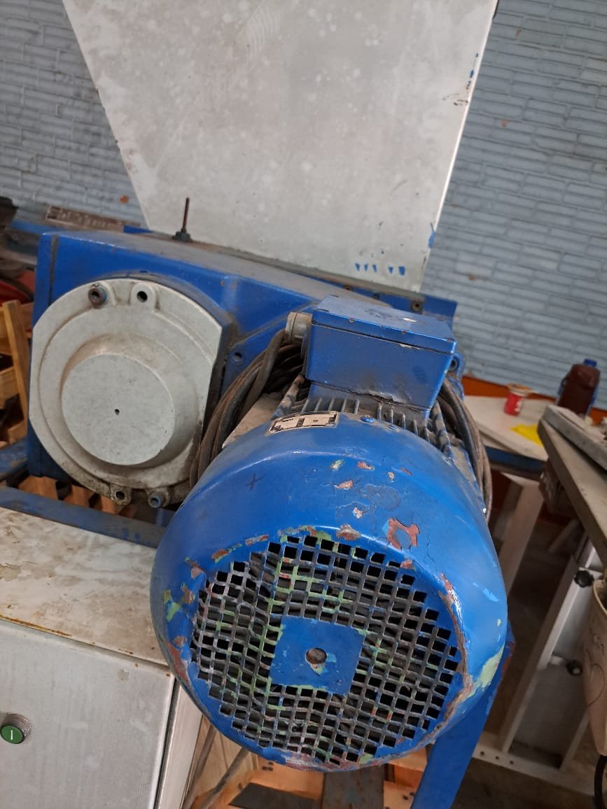 Schredder 530x 550m Motor 12,5 cv — foto 5