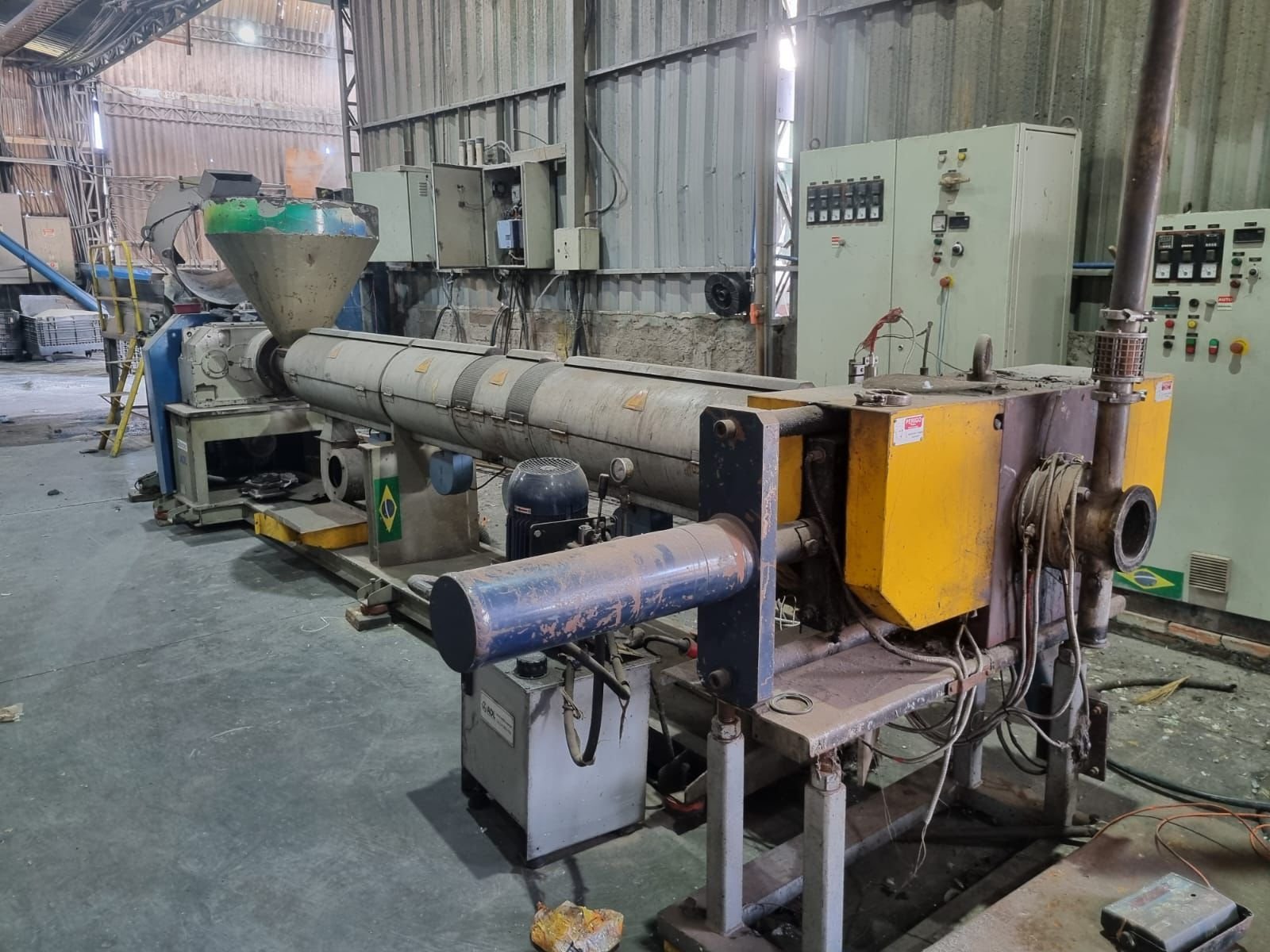 Extrusora 120mm Com Degasagem e Corte Gala - Marca ADL Para PE,PP — foto 3