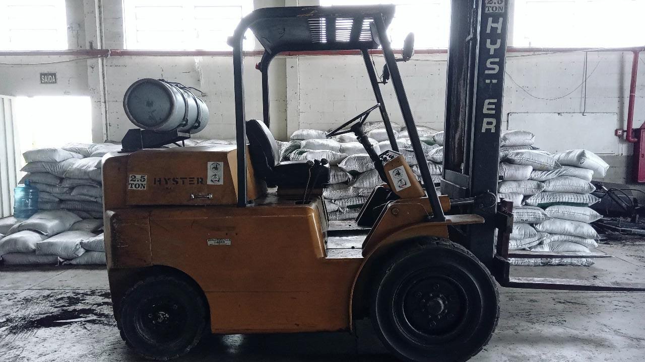 Empilhadeira 2,5 Ton — foto 1