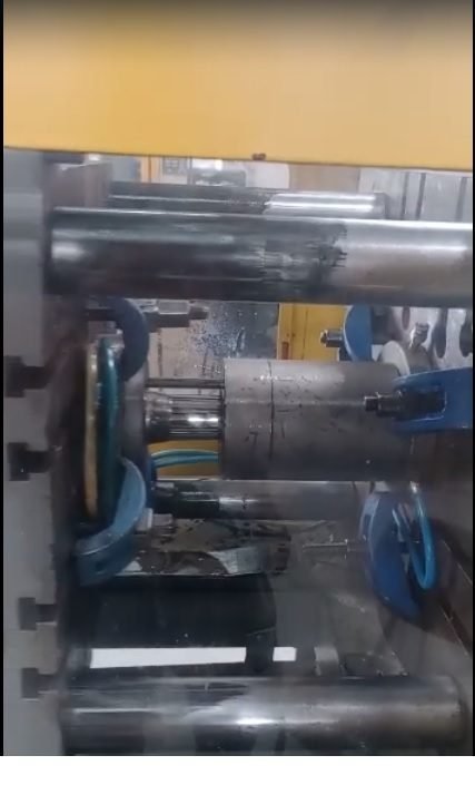Injetora Haitian 250 Toneladas — foto 2