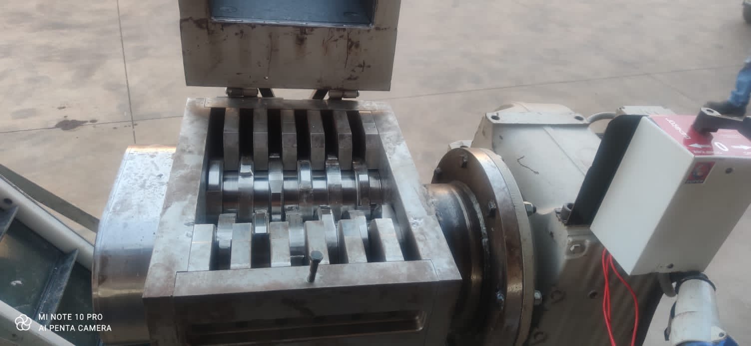 Triturador Tipo Shredder 300mm Motor De 7,5 CV — foto 2